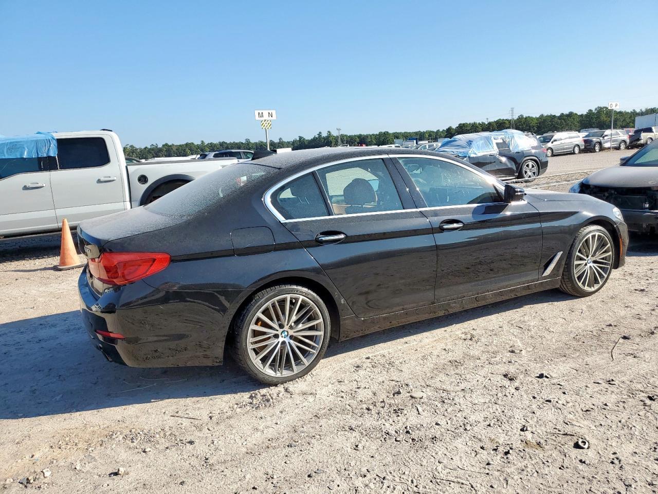 2017 BMW 530 I - Фото 3