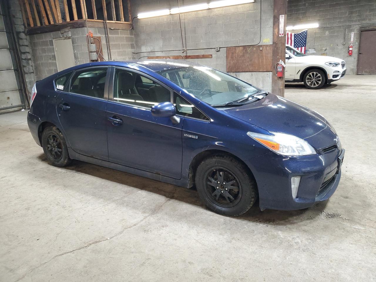 2015 Toyota Prius - Фото 4