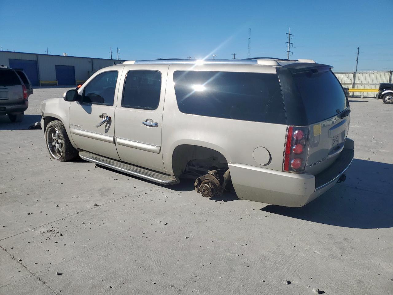 2008 GMC Yukon Xl Denali - Image 2