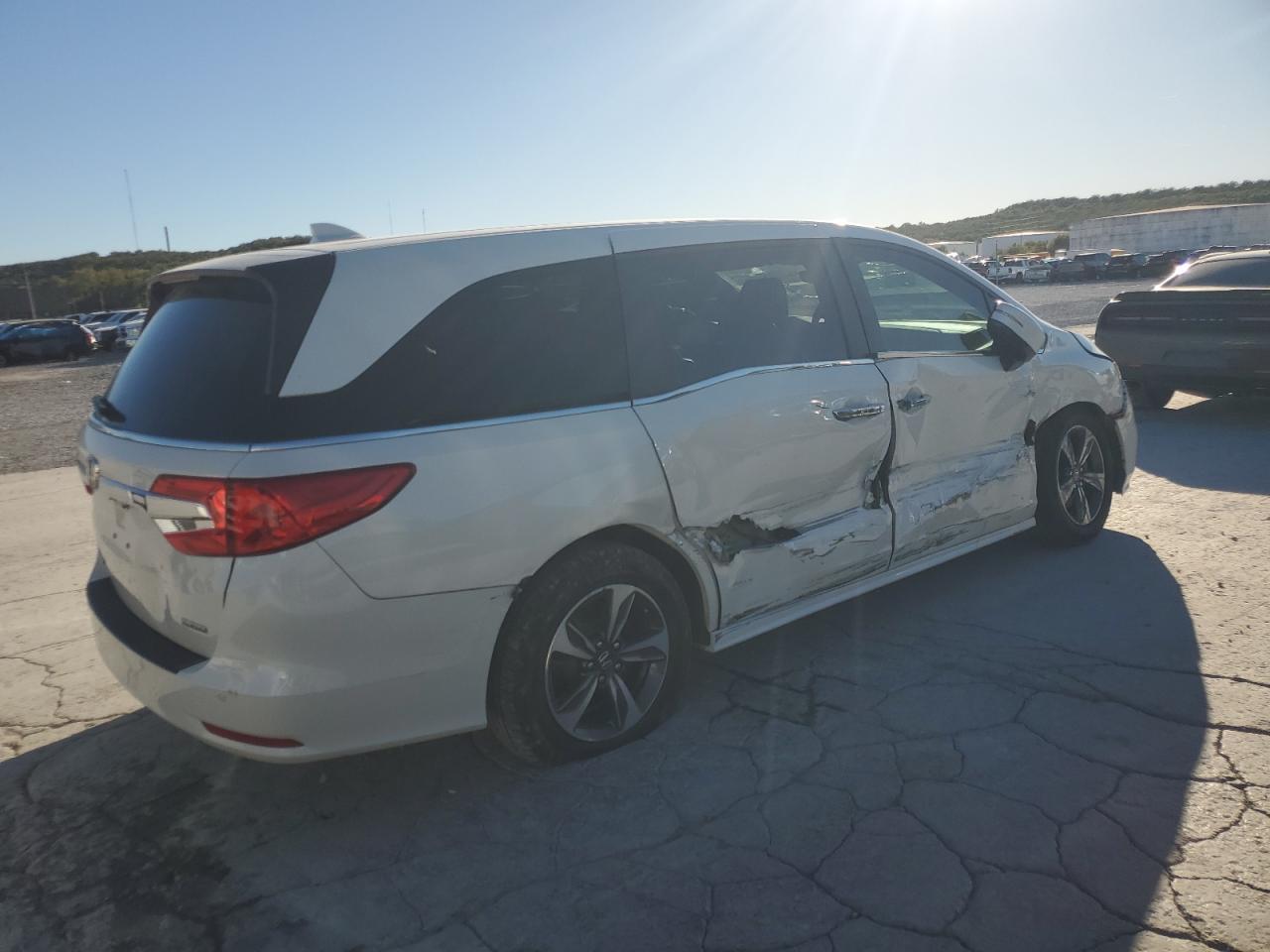 2019 Honda Odyssey Touring - Фото 3