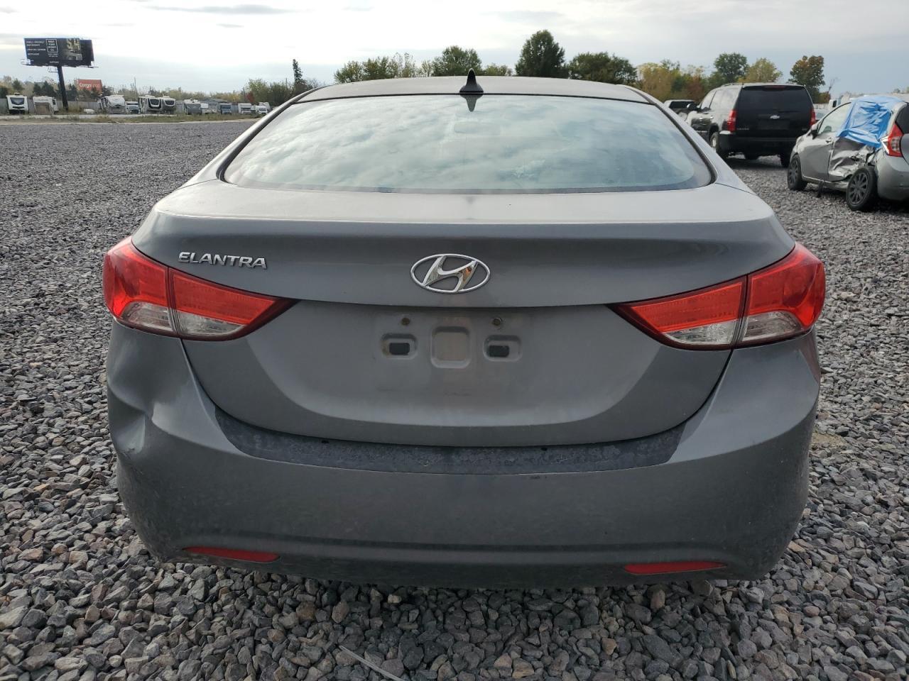 2013 Hyundai Elantra Gls - Фото 6