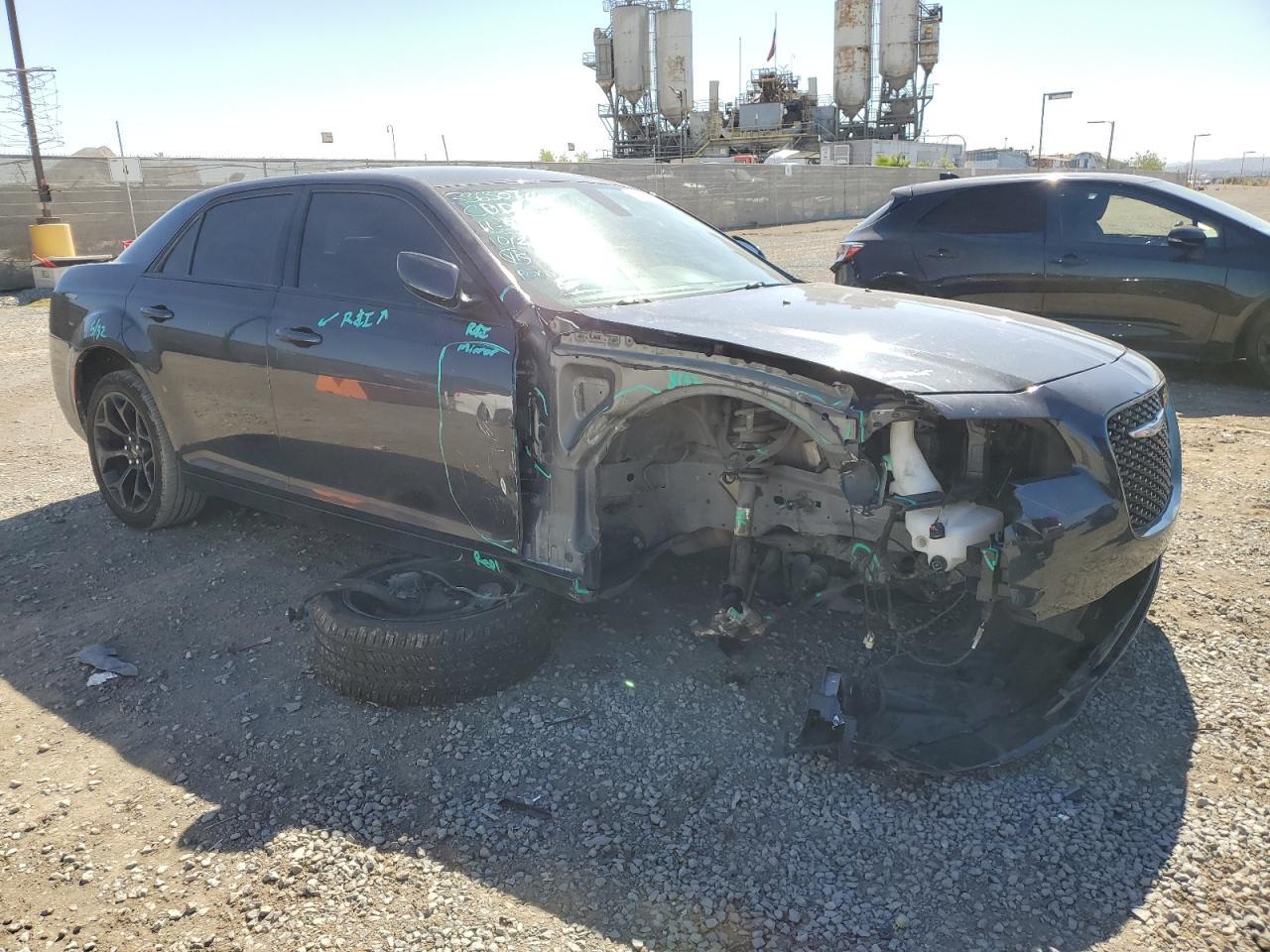 2019 Chrysler 300 S - Фото 4