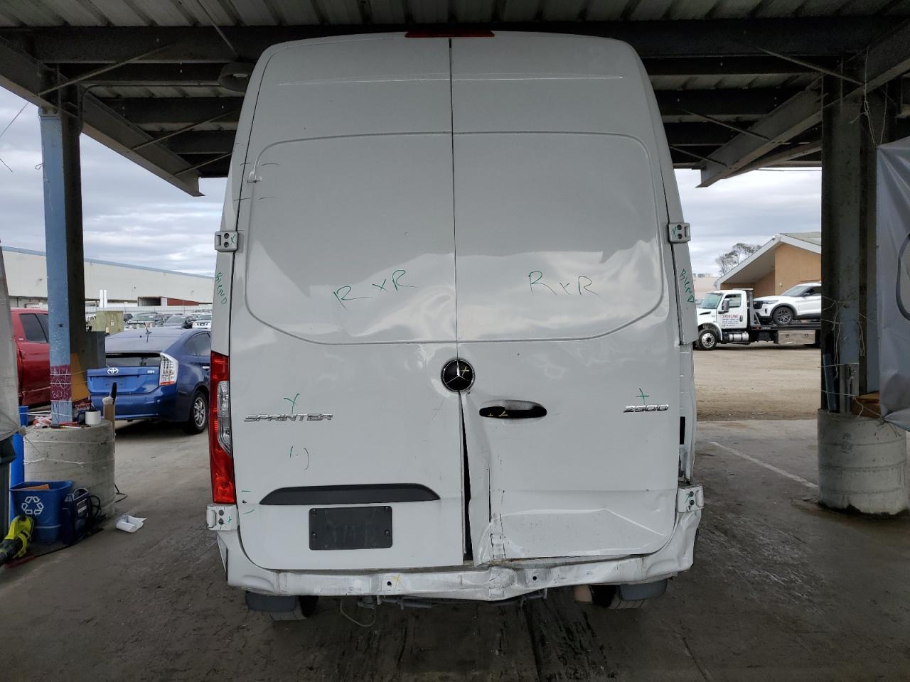 2020 Mercedes-Benz Sprinter 2500 - Фото 6