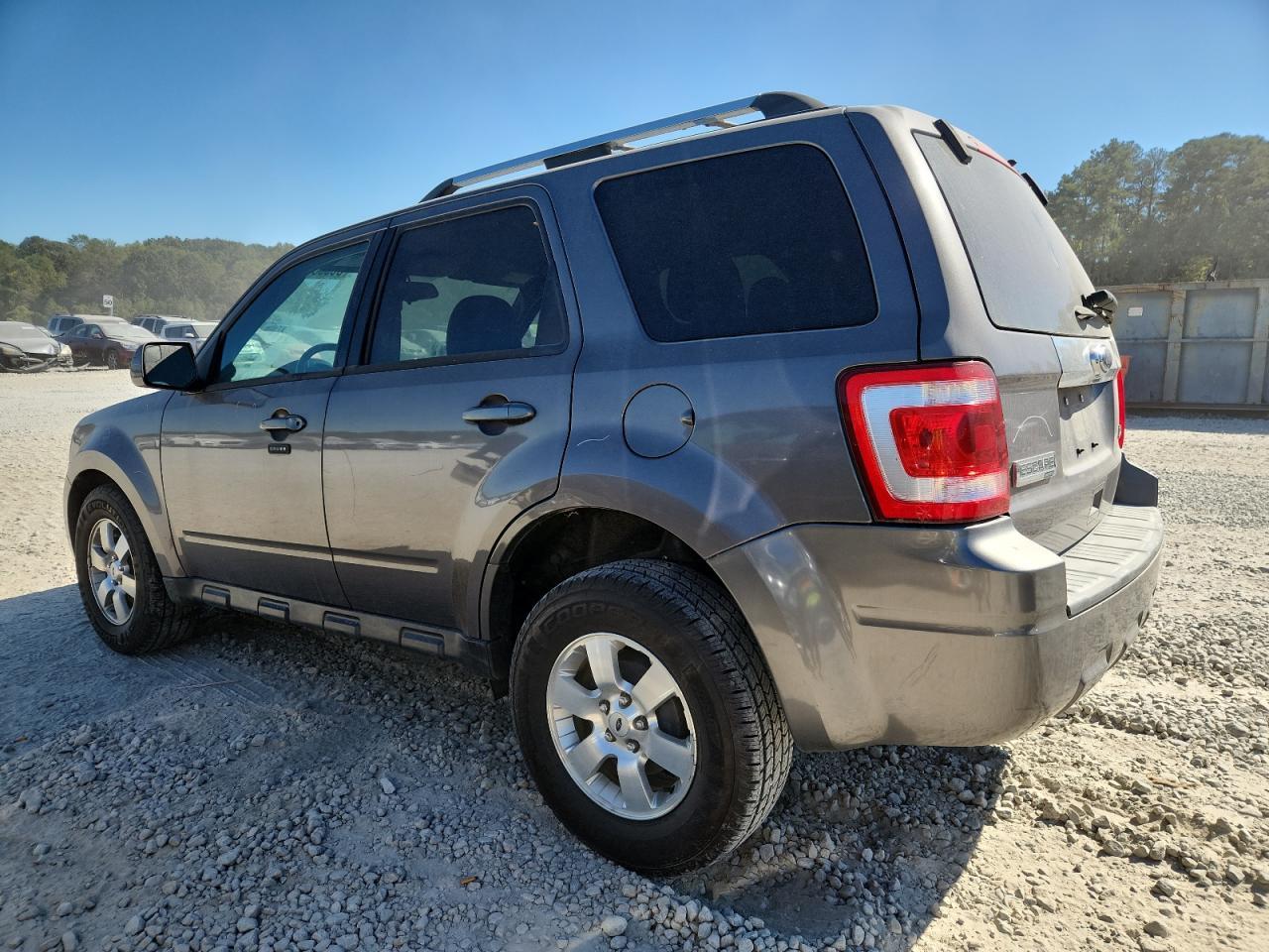 2011 Ford Escape Limited - Фото 2