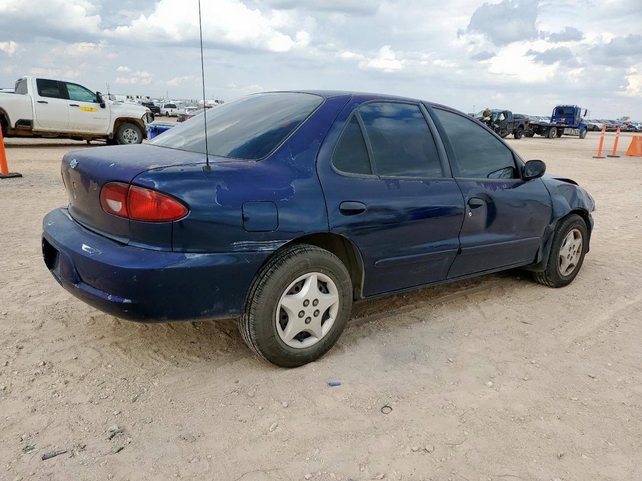 2002 Chevrolet Cavalier Base - Фото 3