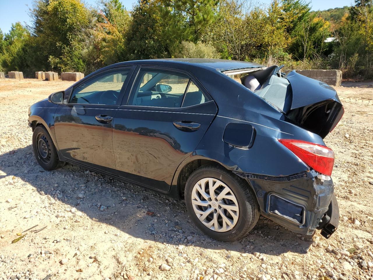 2017 Toyota Corolla L - Фото 2