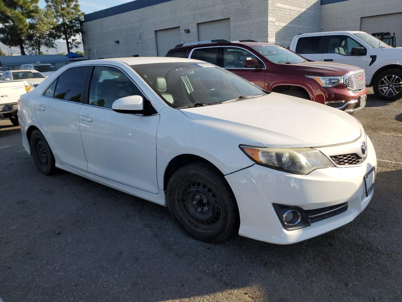 2014 Toyota Camry L - Фото 4