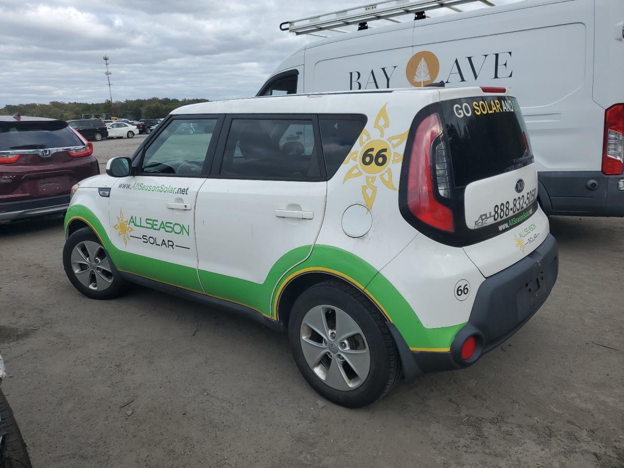 2015 Kia Soul - Image 2