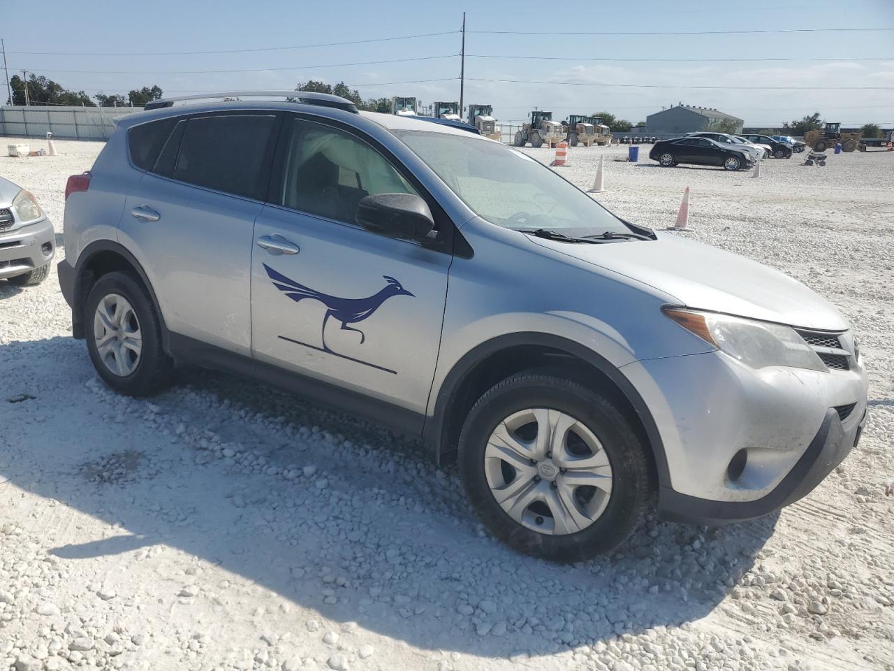 2015 Toyota Rav4 Le - Image 4