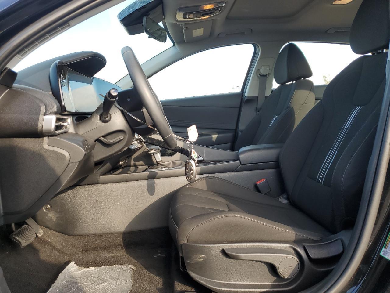 2024 Hyundai Elantra Sel - Image 7