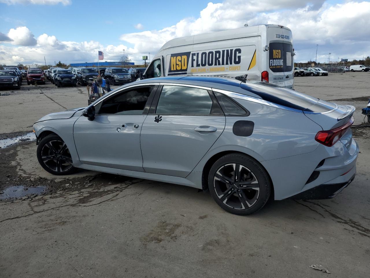 2022 Kia K5 Gt Line - Image 2