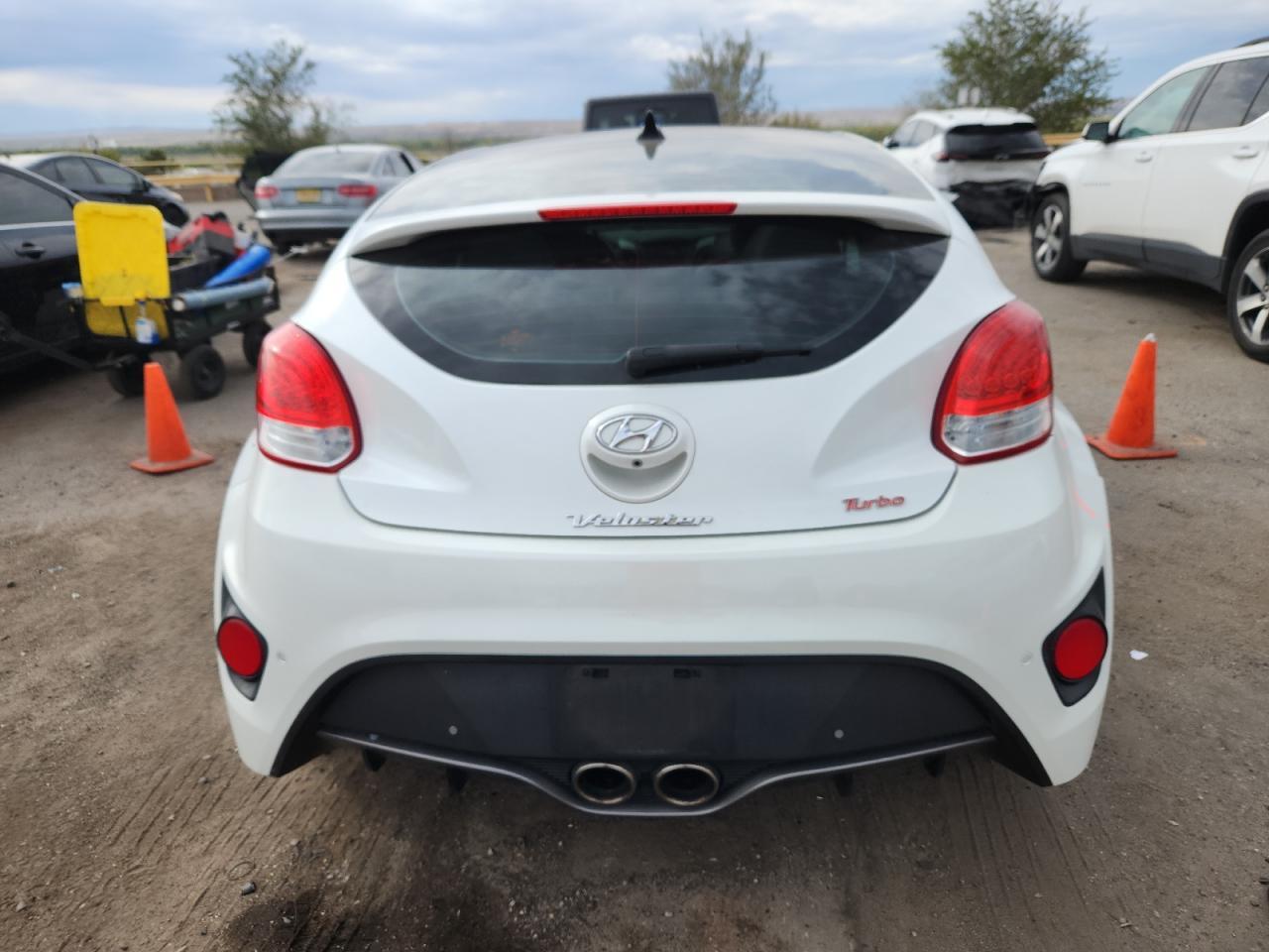 2017 Hyundai Veloster Turbo - Image 6
