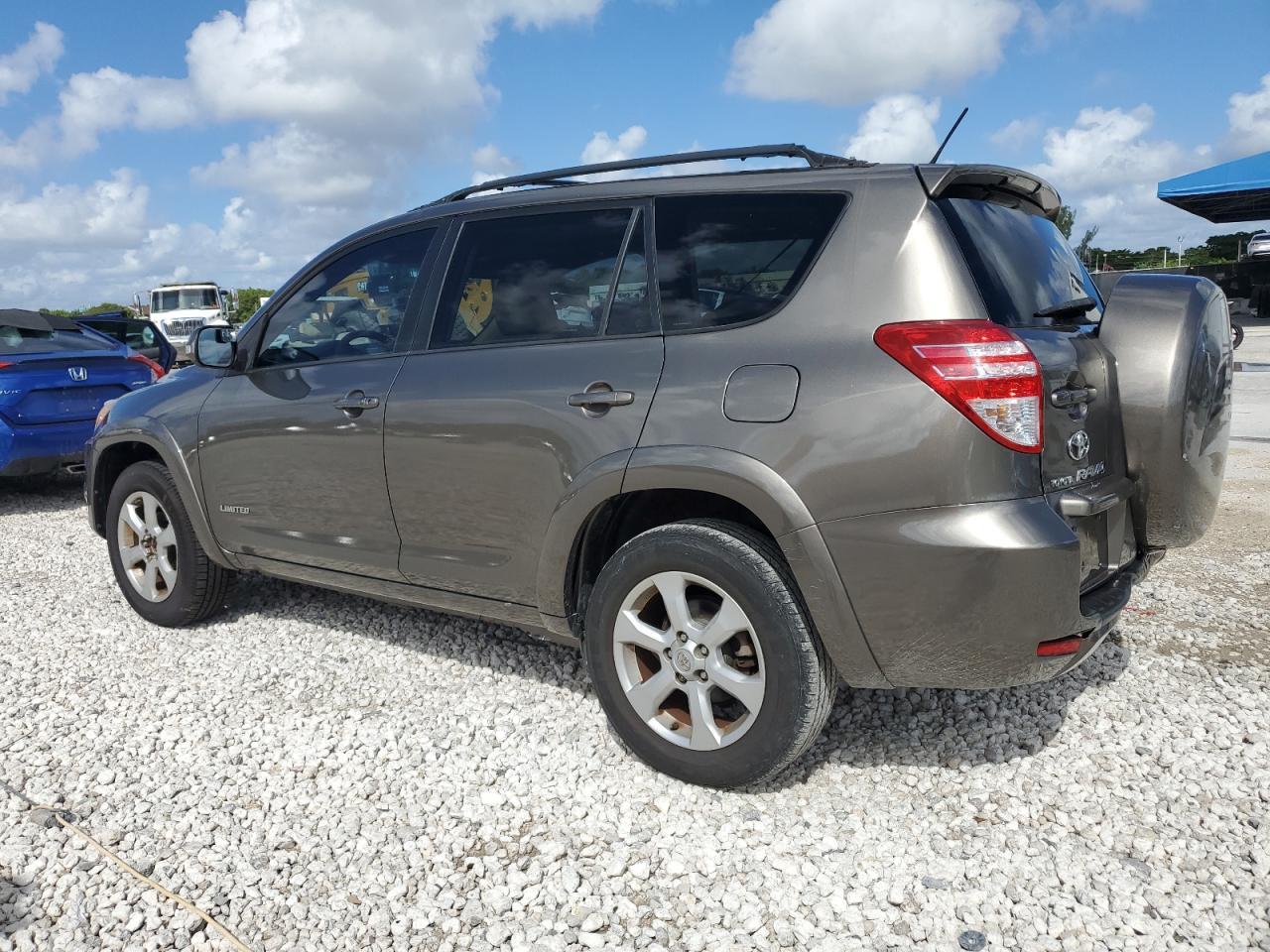 2010 Toyota Rav4 Limited - Фото 2