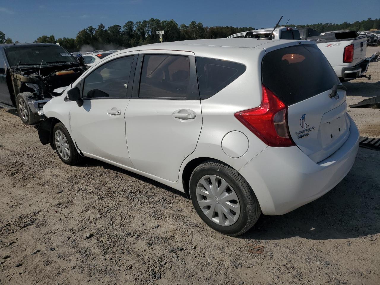 2016 Niss Versa Note - Фото 2