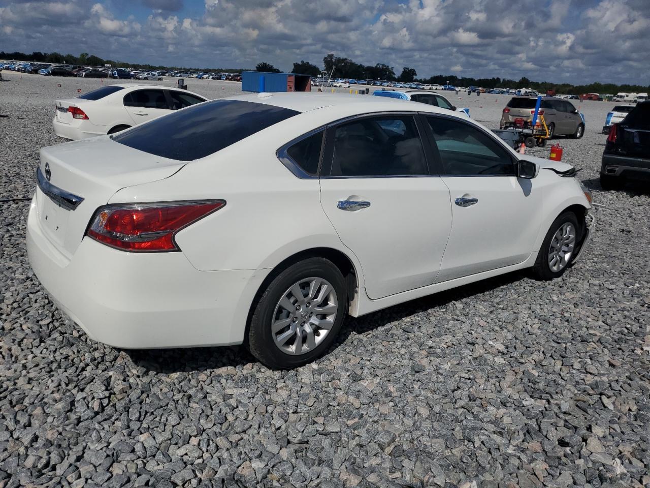 2015 Nissan Altima 2.5 - Фото 3