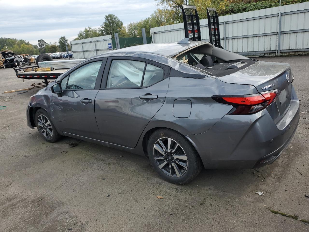 2025 Nissan Versa Sv - Фото 2