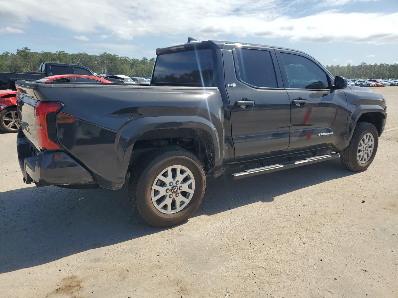 2025 Toyota Tacoma Double Cab - Image 3