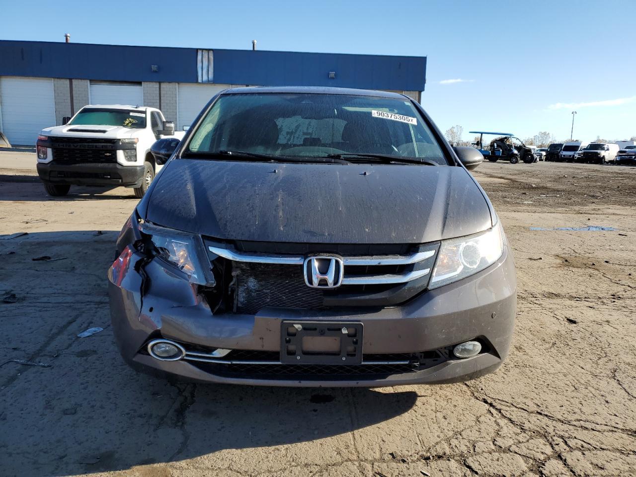 2015 Honda Odyssey Touring - Image 5