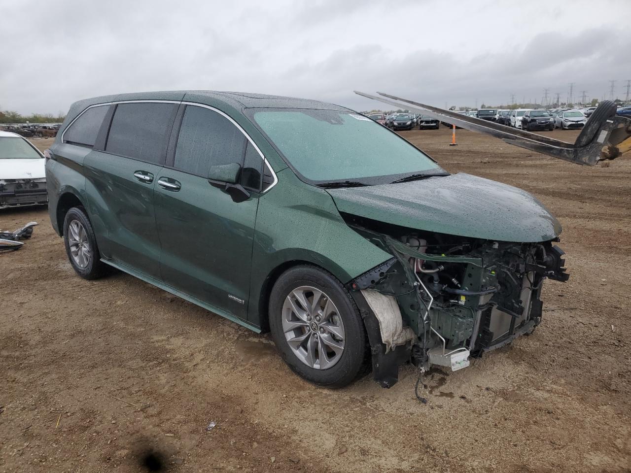2021 Toyota Sienna Xle - Image 4