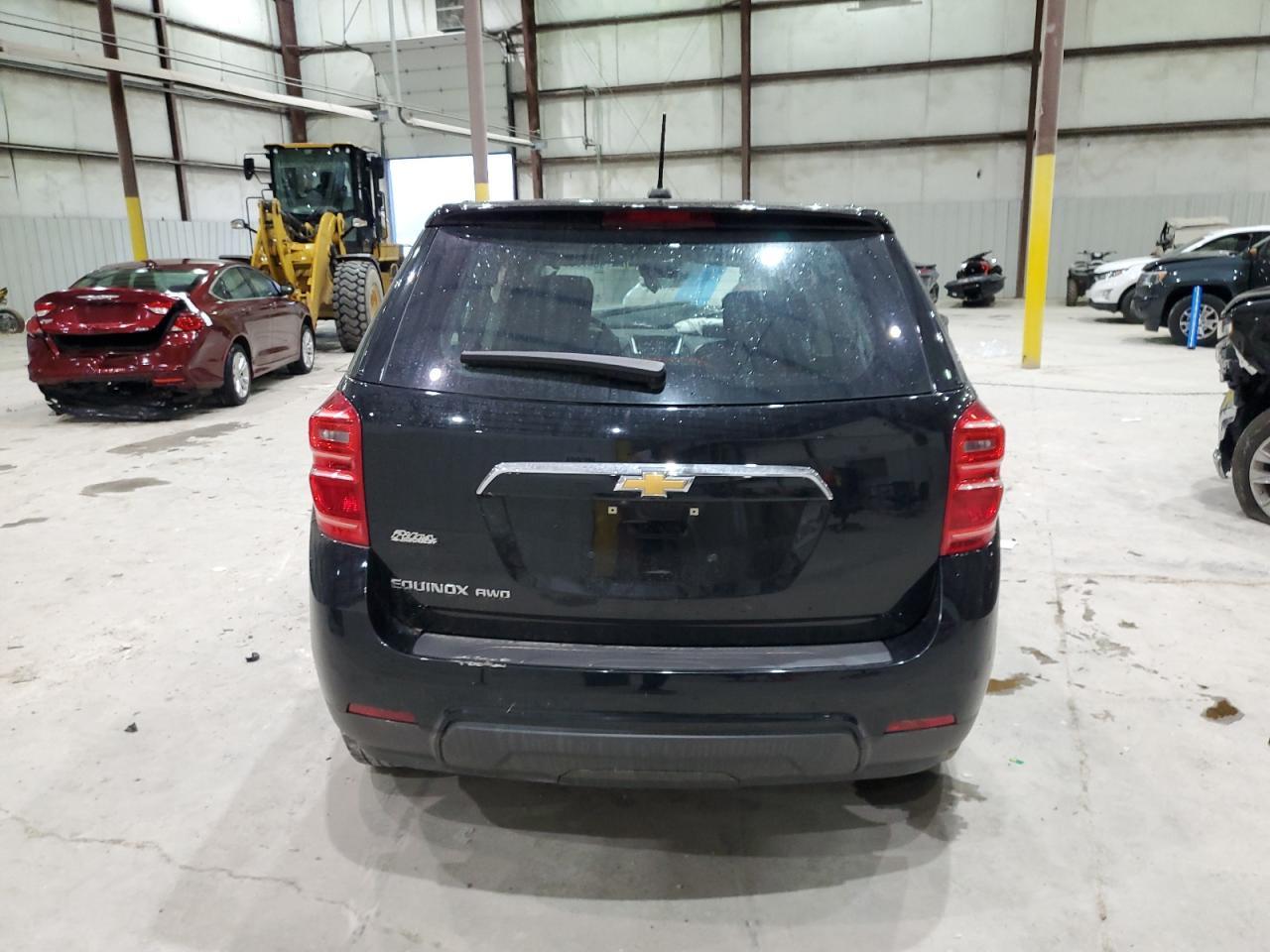 2017 Chevrolet Equinox Ls - Фото 6