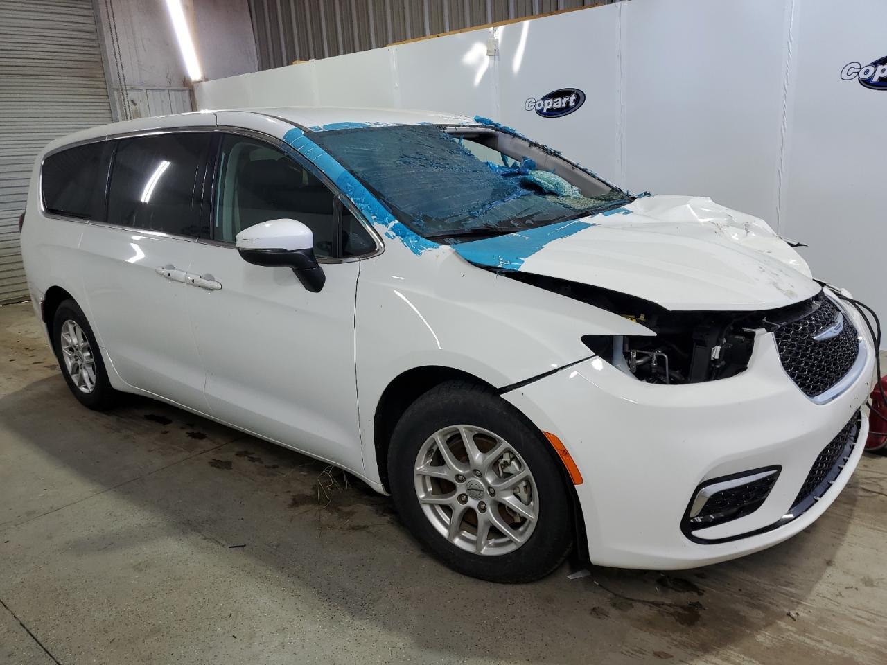 2023 Chrysler Pacifica Touring L - Фото 4