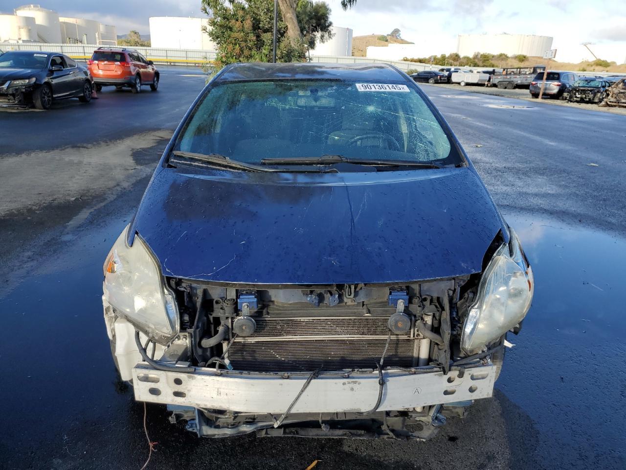 2011 Toyota Prius - Фото 5