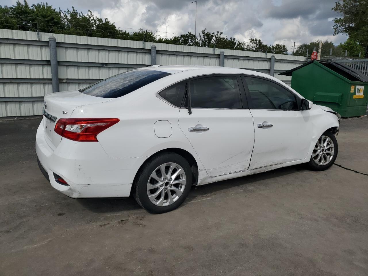 2017 Nissan Sentra S - Фото 3