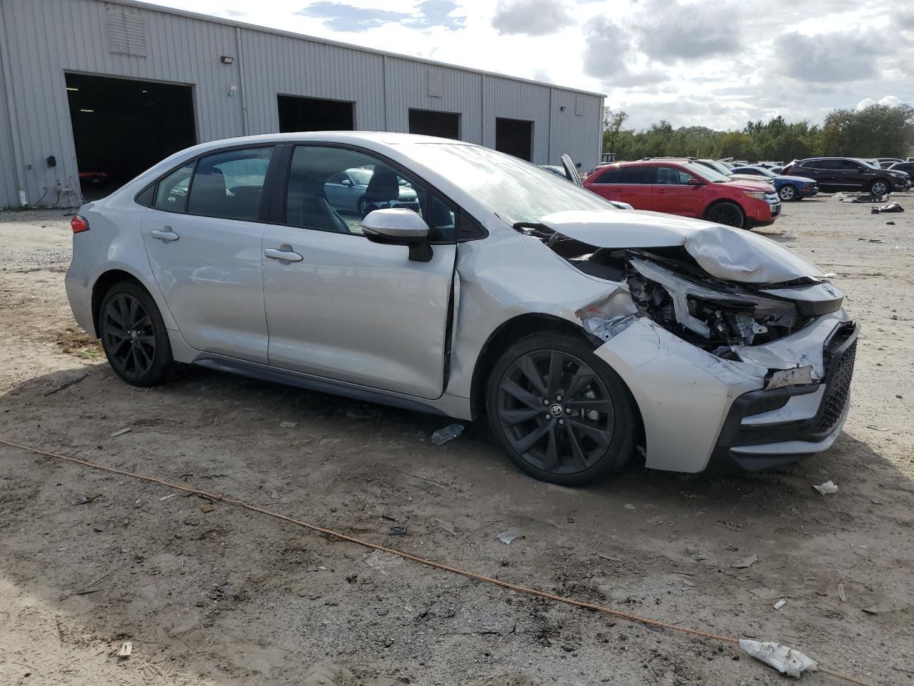 2024 Toyota Corolla Se - Фото 4