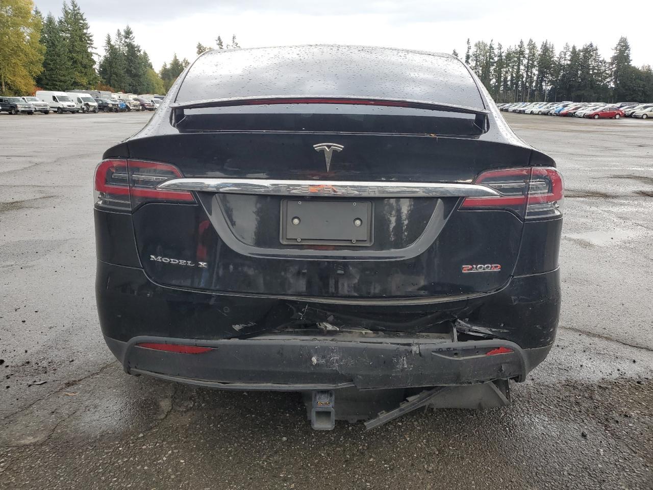 2018 Tesla Model X - Фото 6