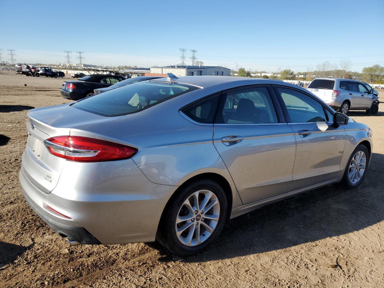 2020 Ford Fusion Se - Image 3