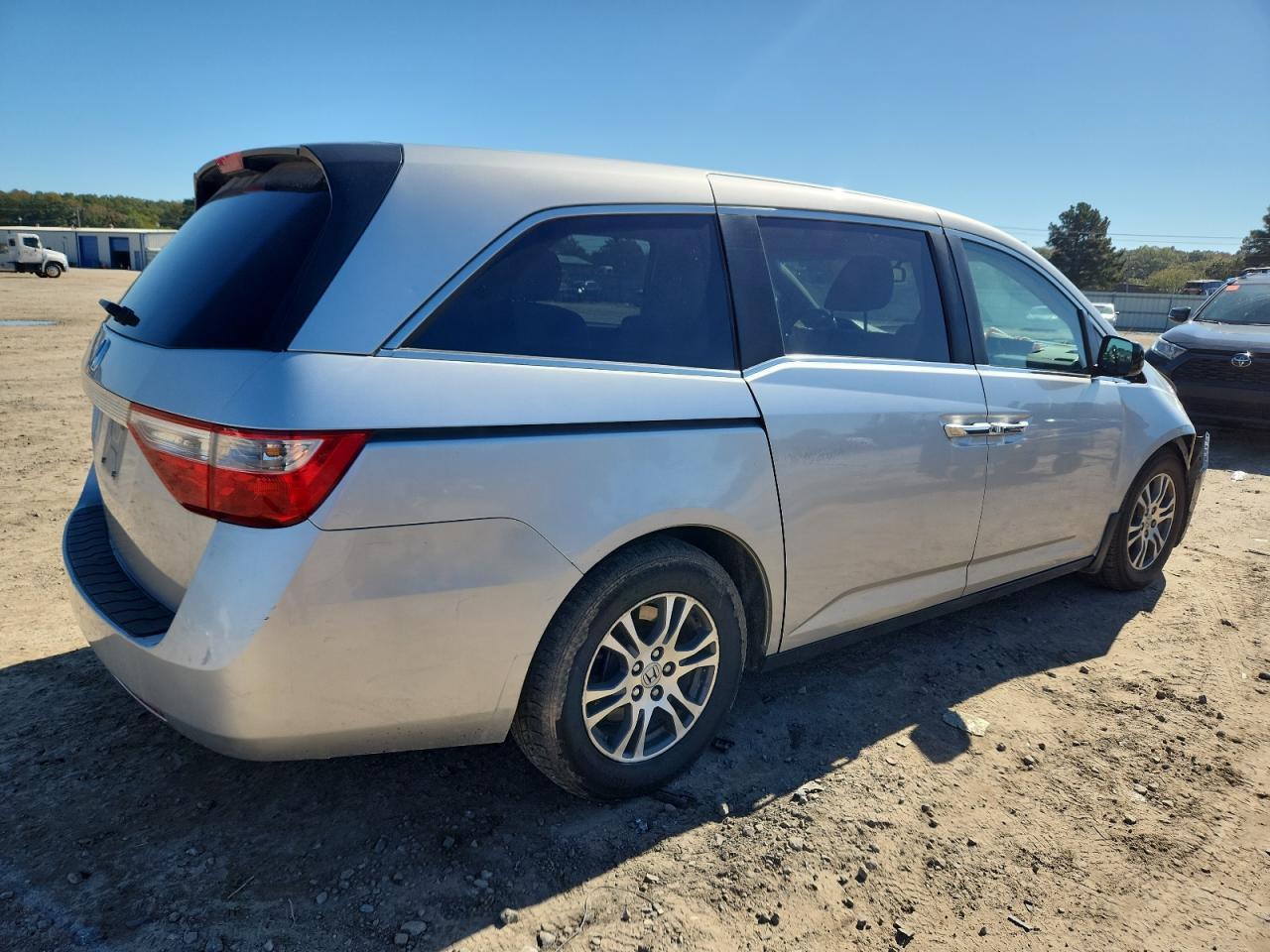 2011 Honda Odyssey Exl - Image 3