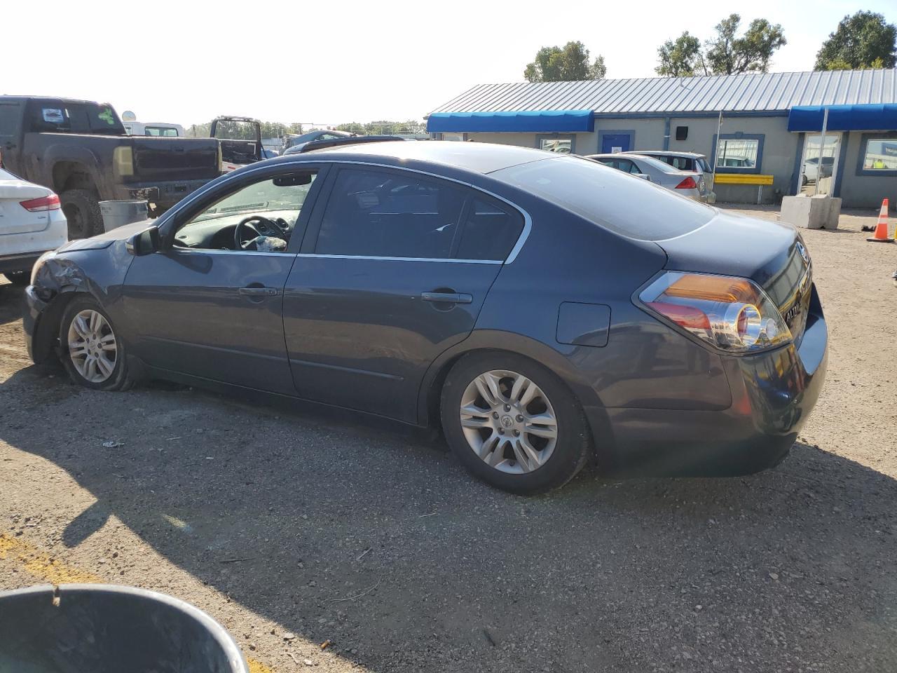 2012 Nissan Altima Base - Фото 2