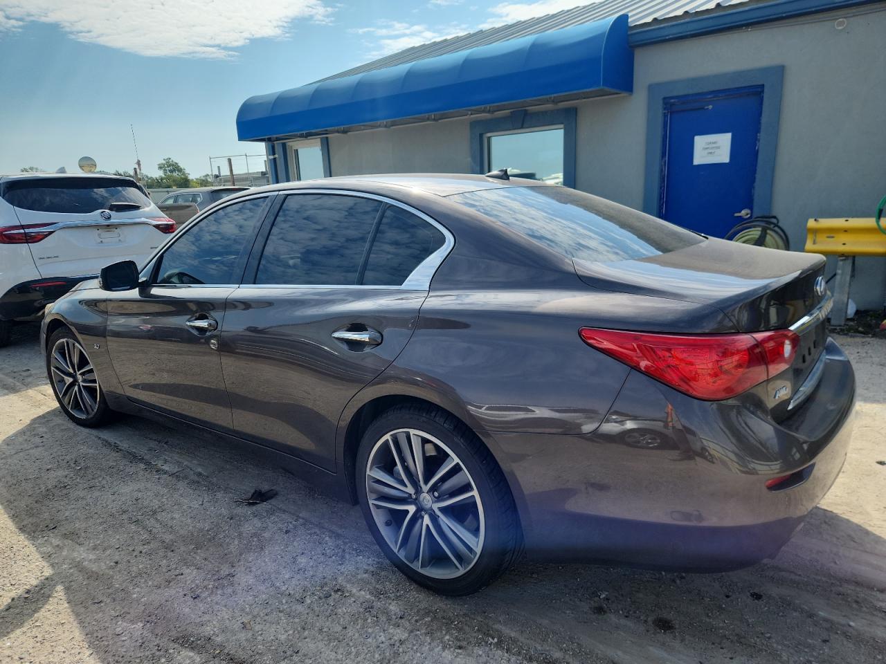 2014 Infiniti Q50 Base - Фото 2