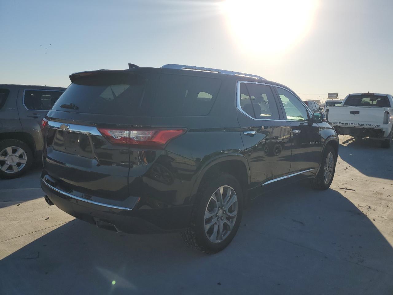 2019 Chevrolet Traverse Premier - Фото 3