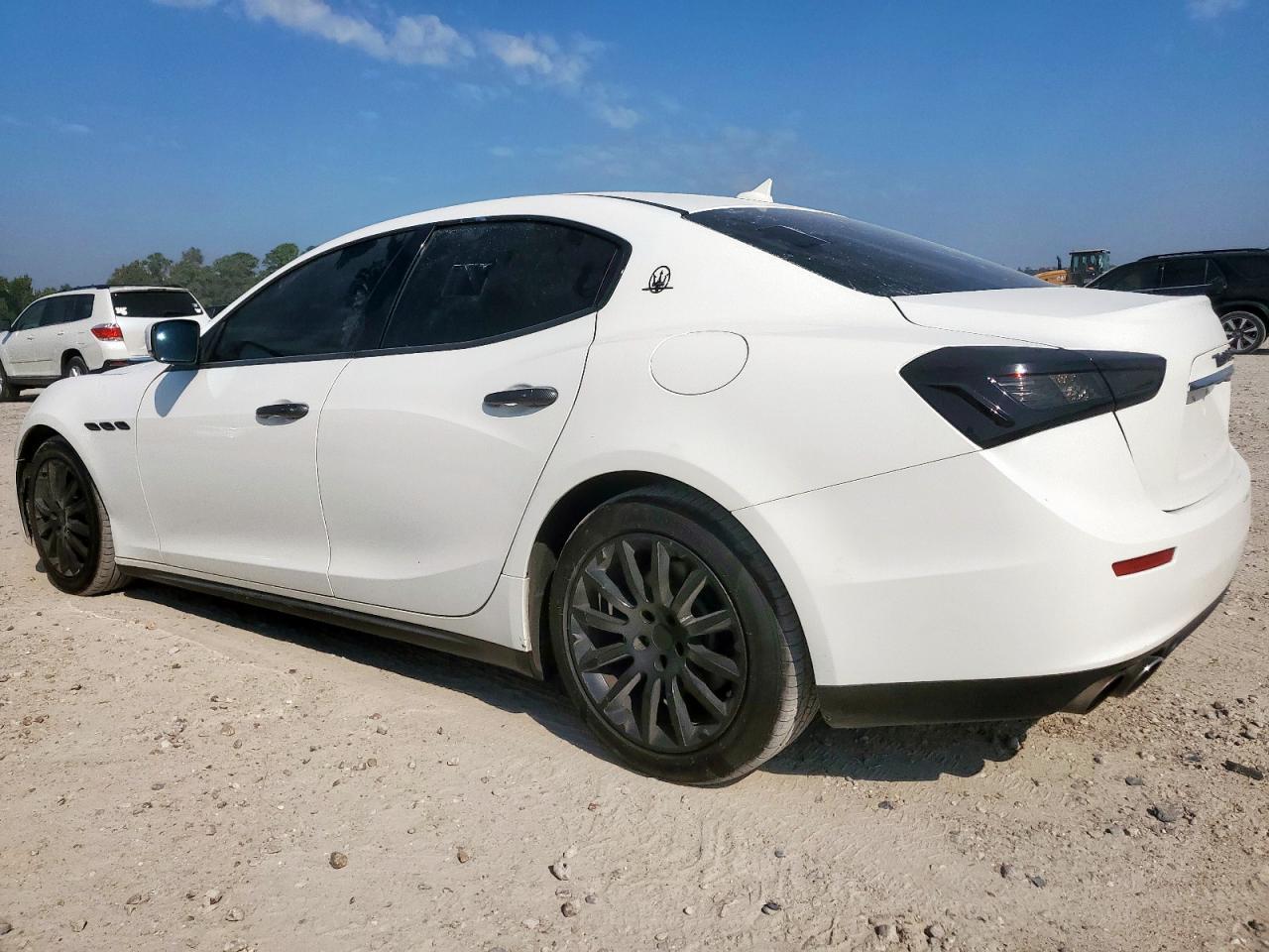 2014 Maserati Ghibli - Image 2