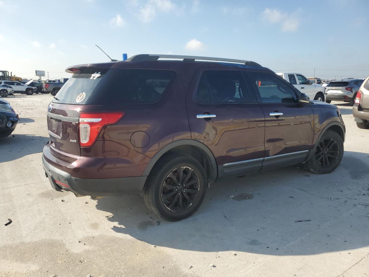 2011 Ford Explorer Xlt - Фото 5