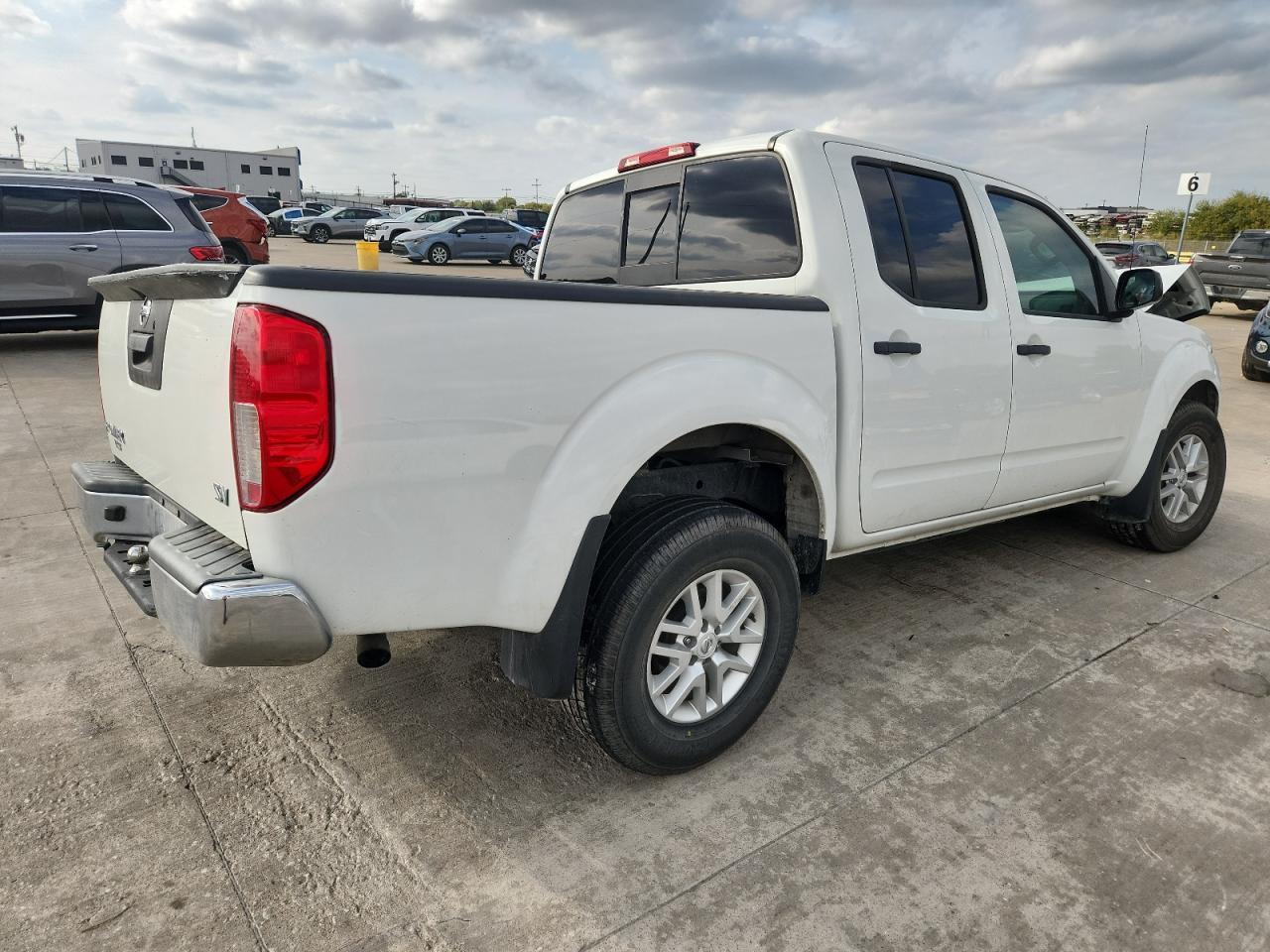2021 Nissan Frontier S - Фото 3