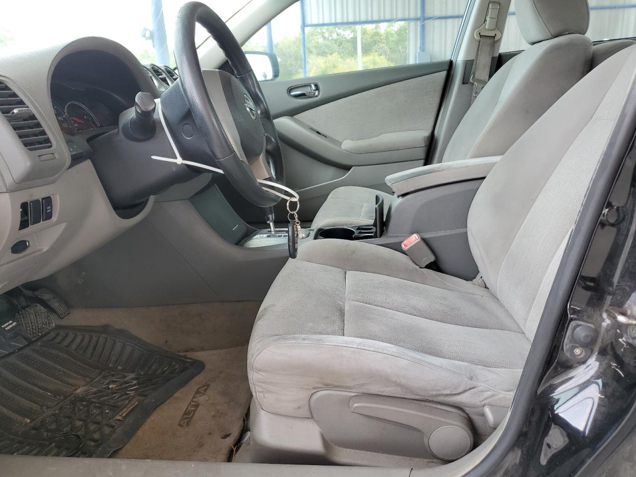 2010 Nissan Altima 2.5 - Фото 7