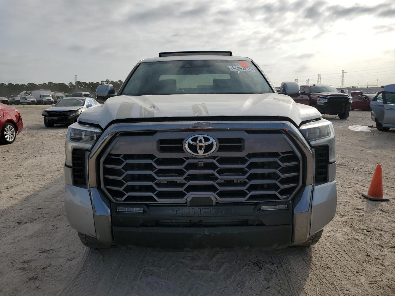 2024 Toyota Tundra Crewmax Limited - Фото 5
