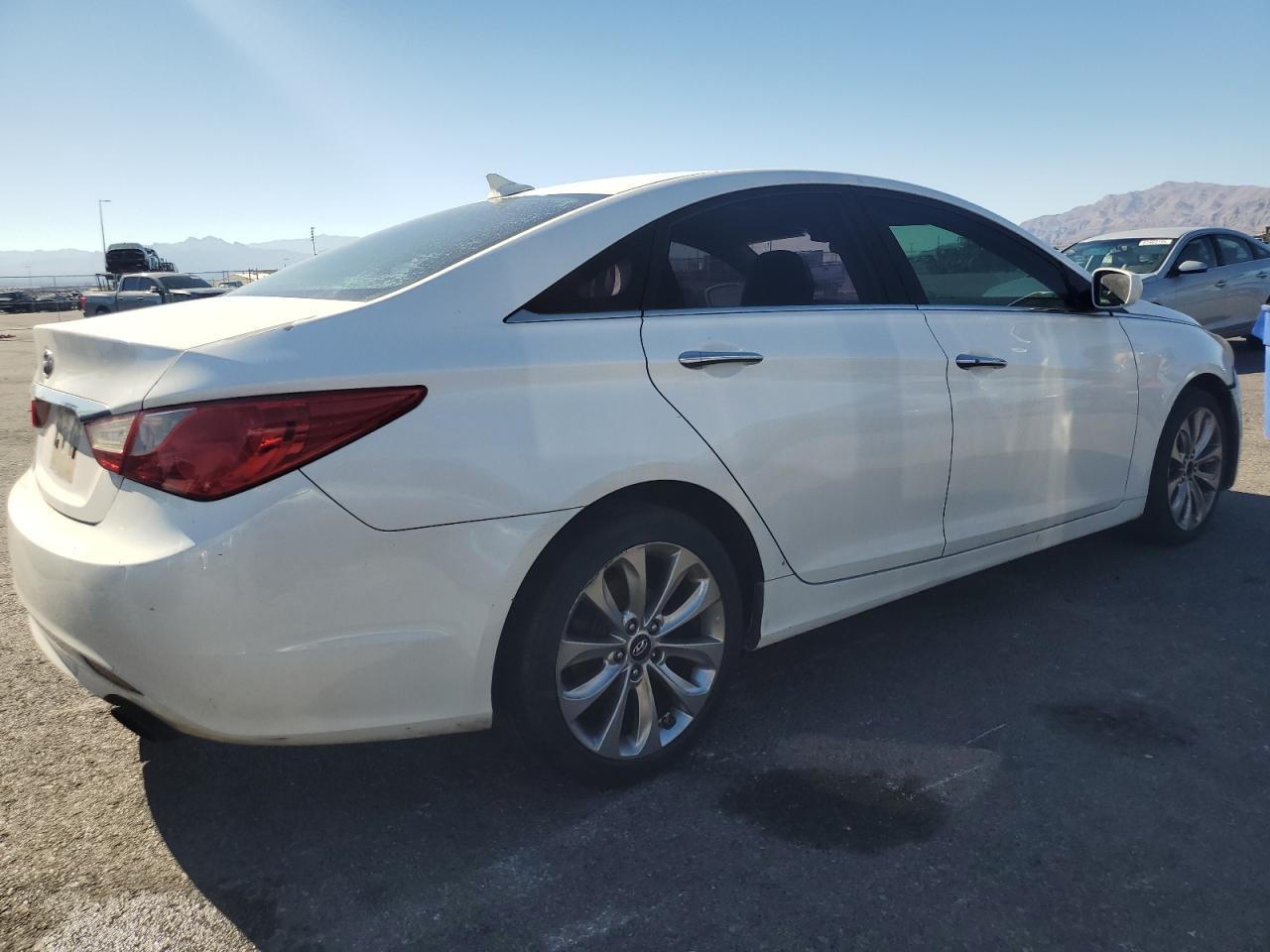 2011 Hyundai Sonata Se - Image 3