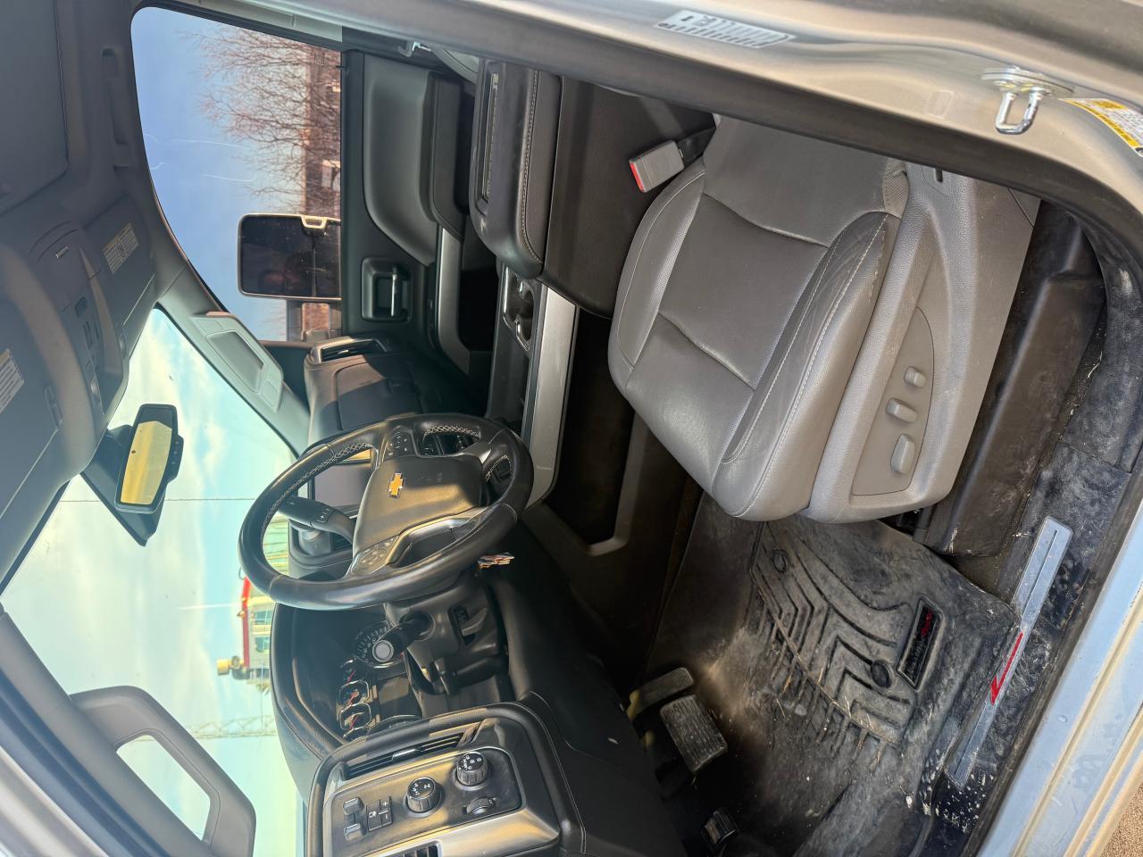 2017 Chevrolet Silverado K2500 Heavy Duty Ltz - Image 6