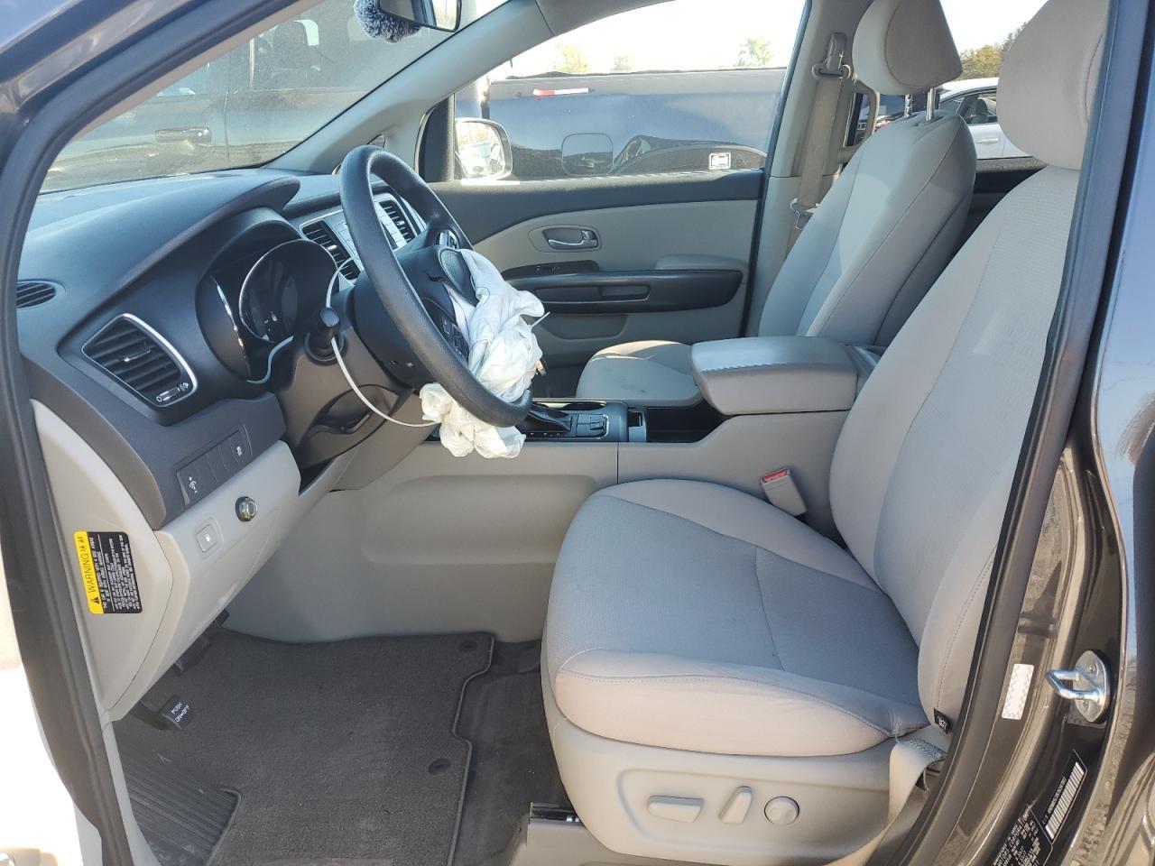 2018 Kia Sedona Lx - Фото 7