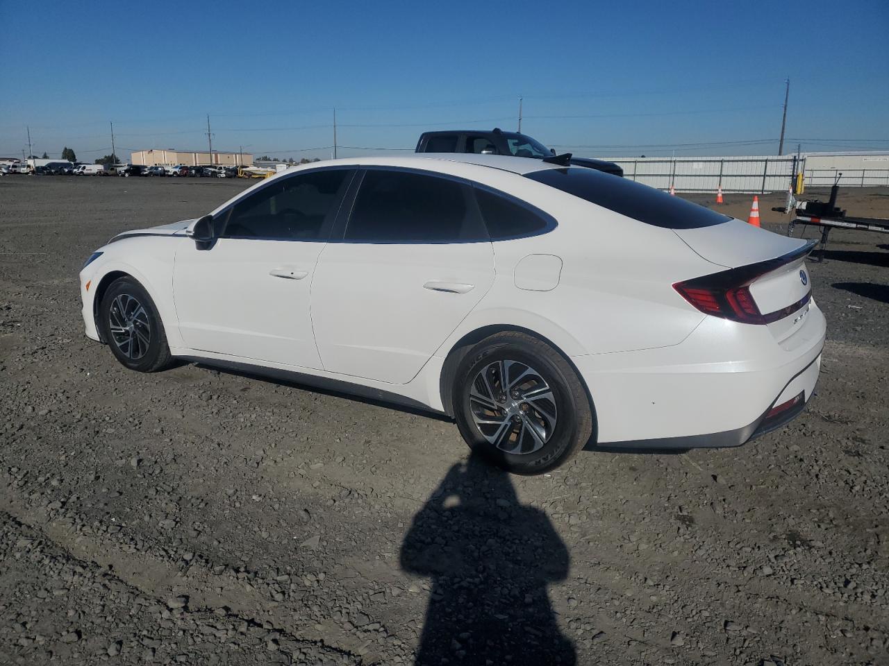 2020 Hyundai Sonata Hybrid - Image 2