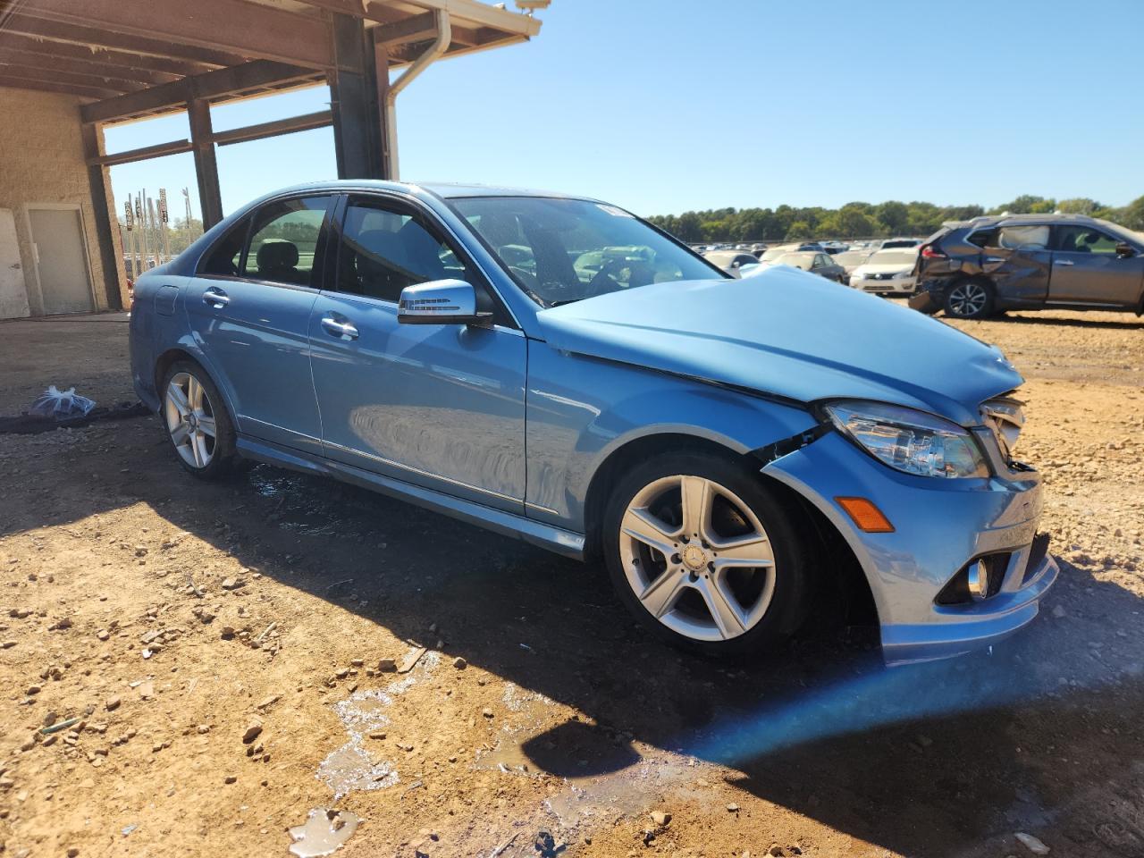 2010 Mercedes-Benz C 300 - Фото 4