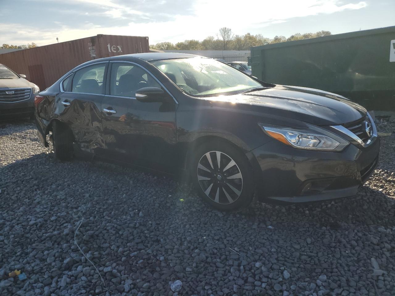2018 Nissan Altima 2.5 - Image 4