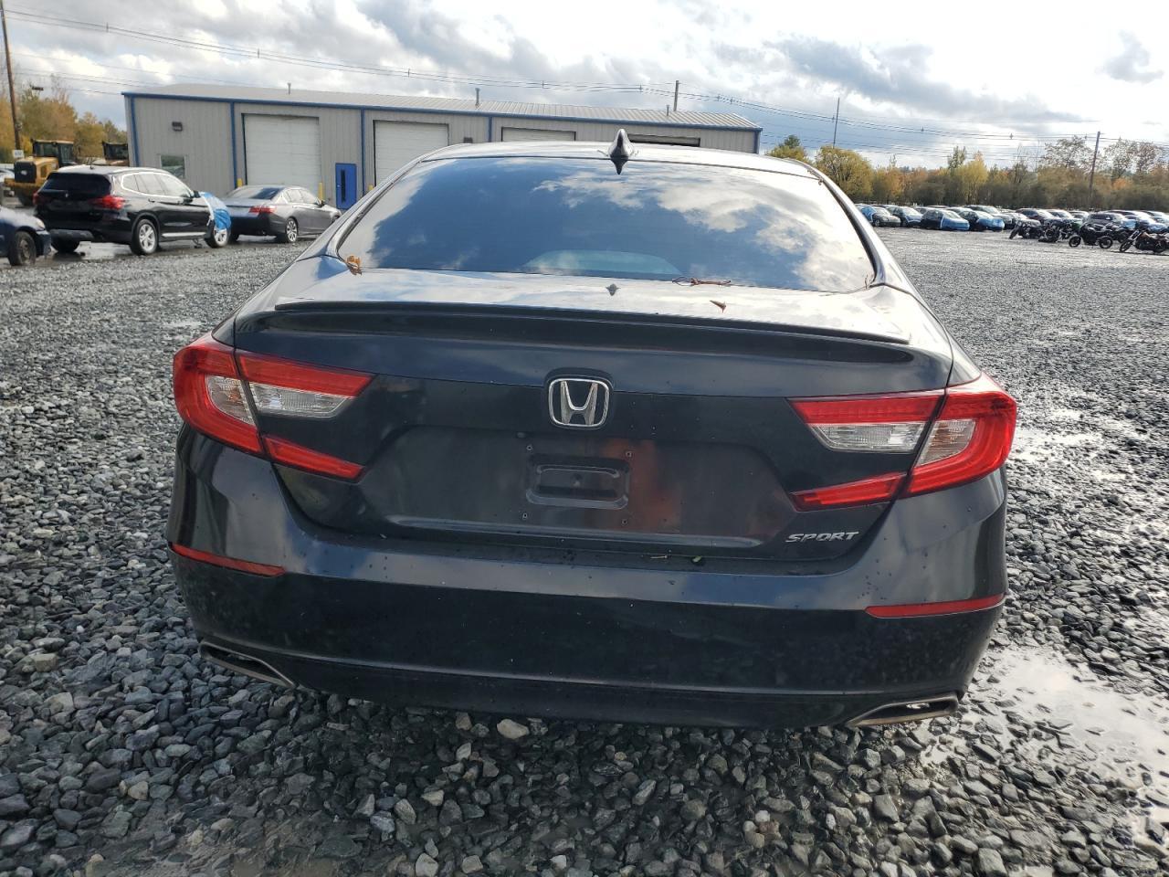 2019 Honda Accord Sport - Image 6