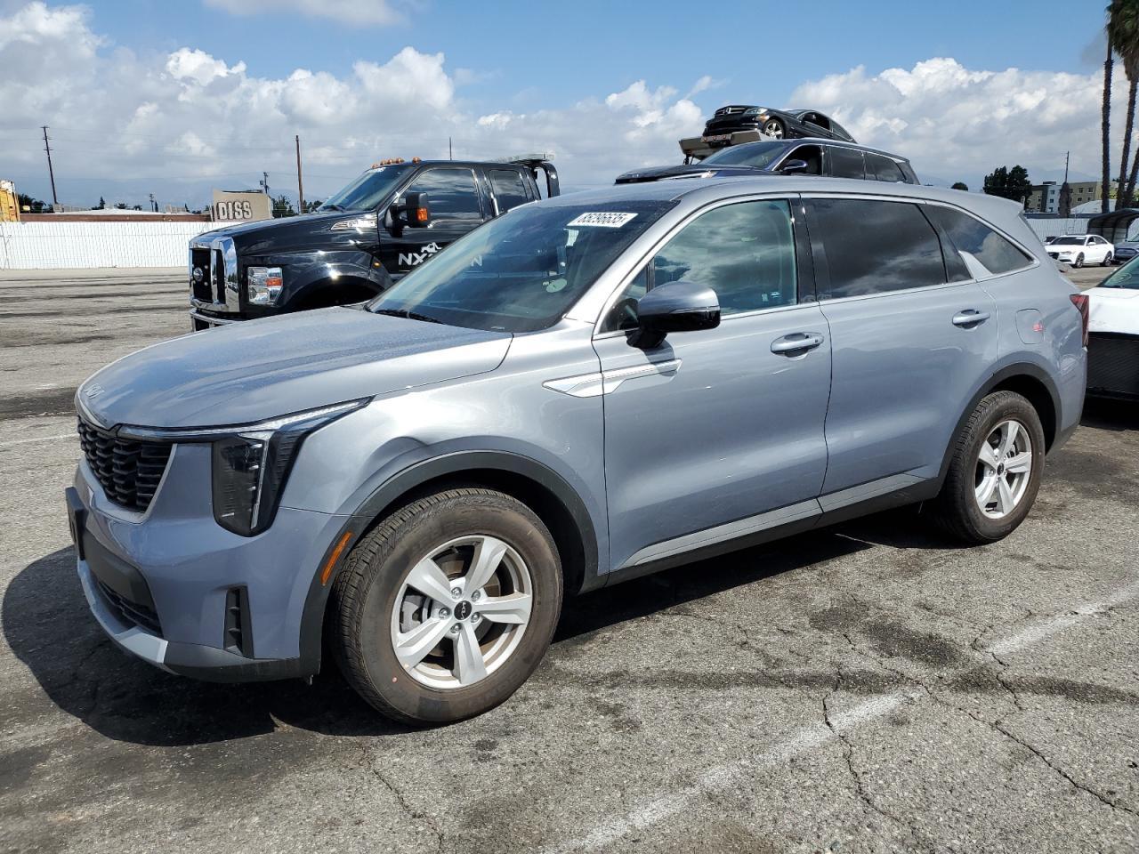 2025 Kia Sorento Lx