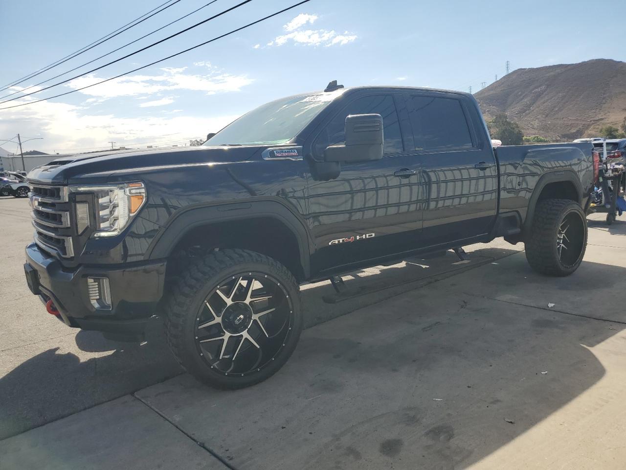 2022 GMC Sierra K2500 At4