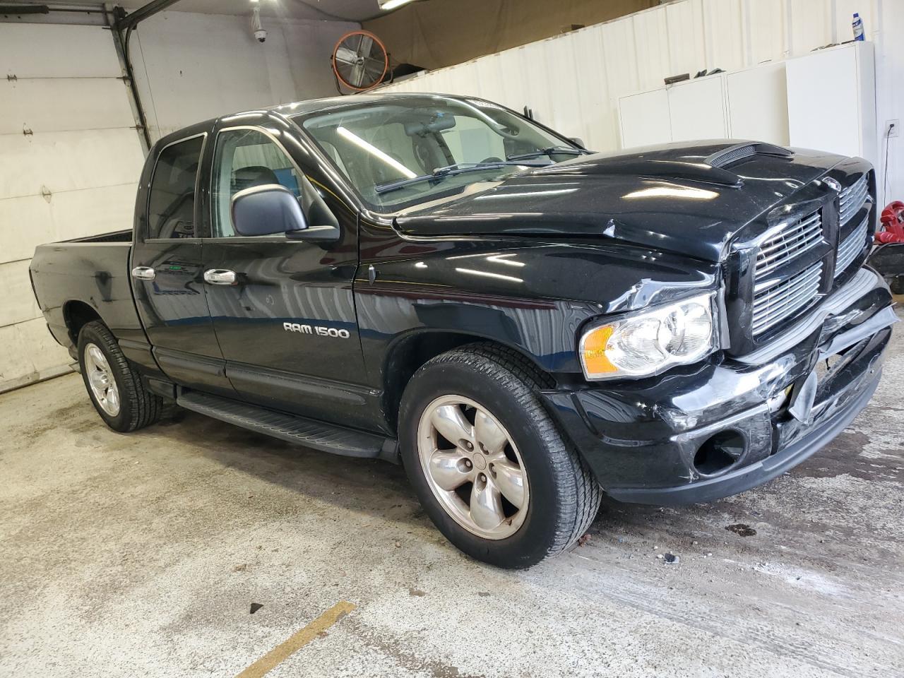 2004 Dodge Ram 1500 - Фото 4