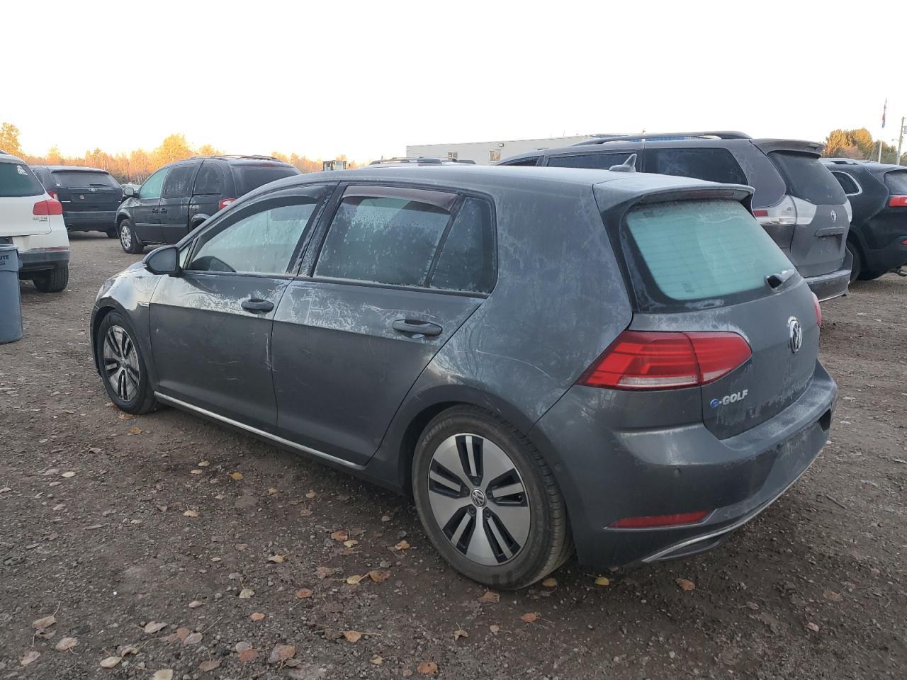 2018 Volkswagen E-Golf Sel Premium - Image 2